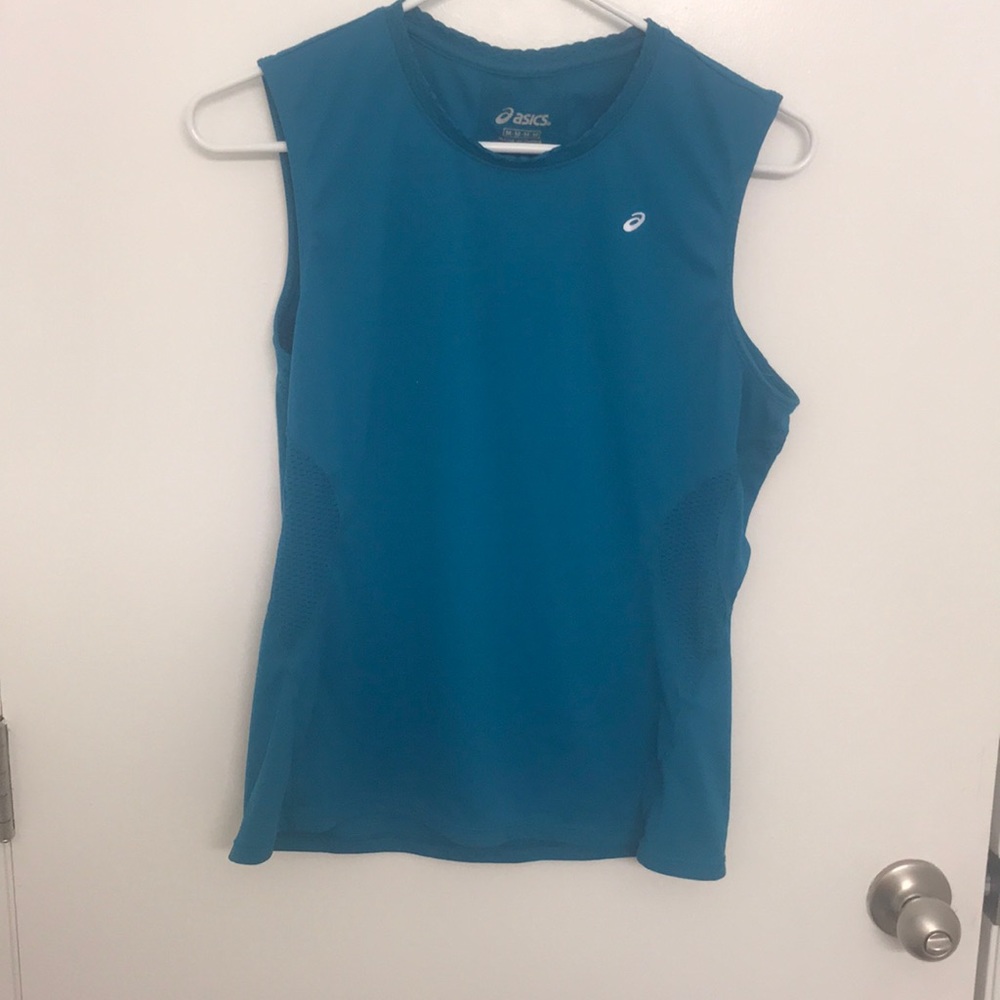ASICS running tank